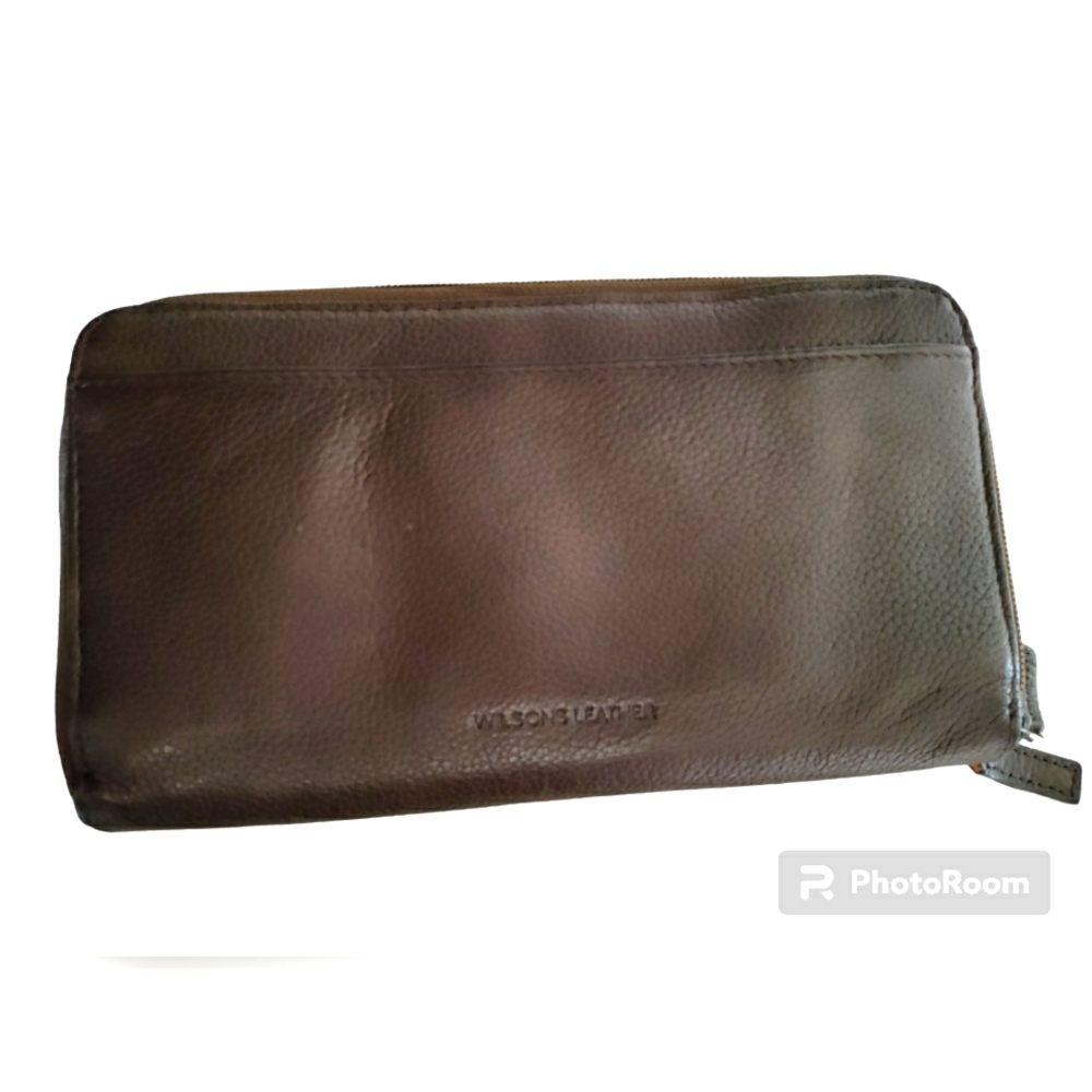Wilson's Leather double Zippered wallet